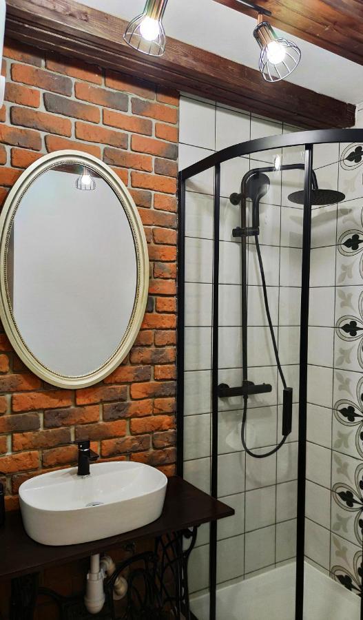 Chata Kataryniarza Karlow Esterno foto